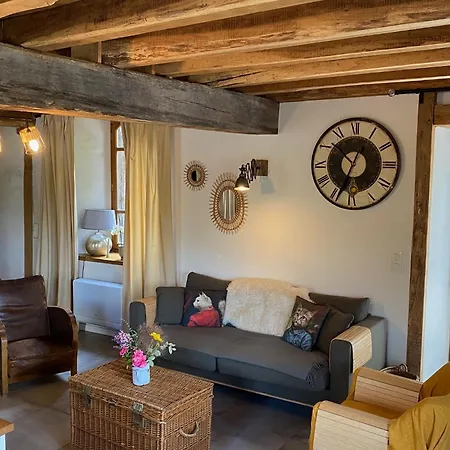 Le Clos St Georges Pensión 3*